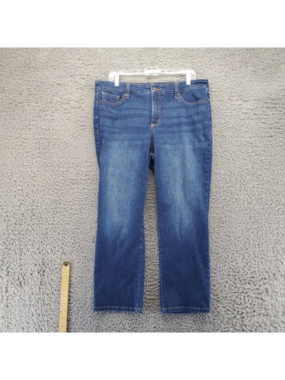 St Johns Bay Jeans Womens 14P Blue Straight Leg Short Classic Repreve Stretch